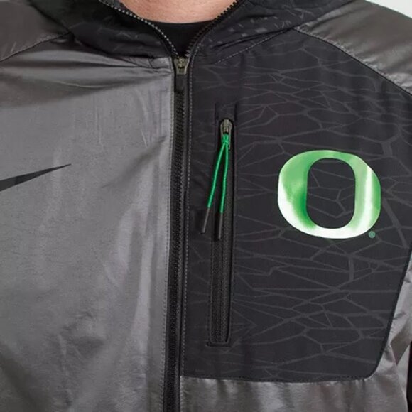NEW Nike Black Silver OREGON DUCKS Velocity Fly Jacket Men's Large NWT - Picture 3 of 8